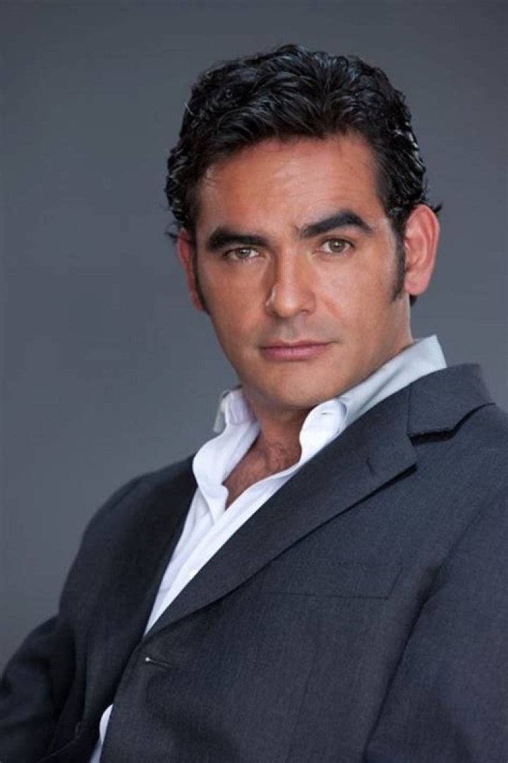 Abraham Ramos biografía, edad, altura, esposo, net worth, familia