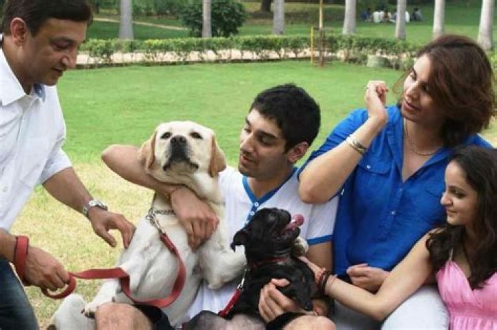 Aisha Chaudhary Biography, Age, Height, Husband, Net Worth, Family