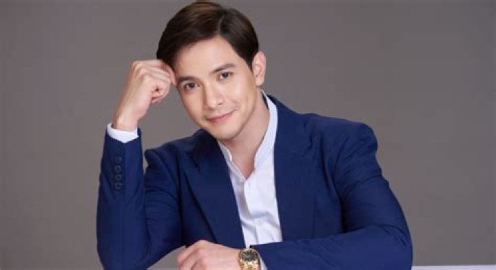 Alden Richards Biography, Age, Height, Wife, Net Worth, Family