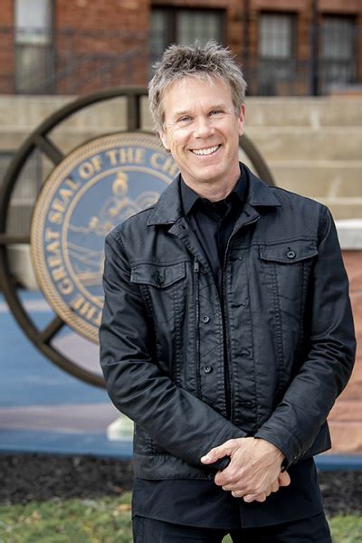 Alexander Mickelthwate Biography, Age, Height, Wife, Net Worth, Family