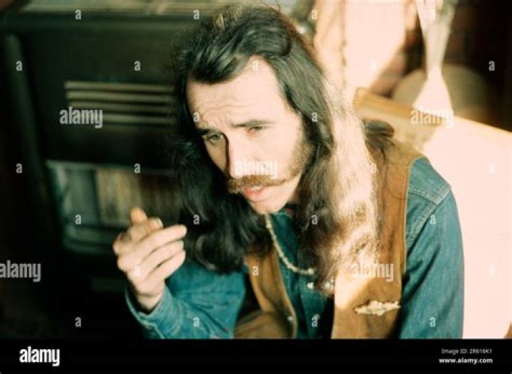 Alton Kelley Biography, Age, Height, Wife, Net Worth, Family