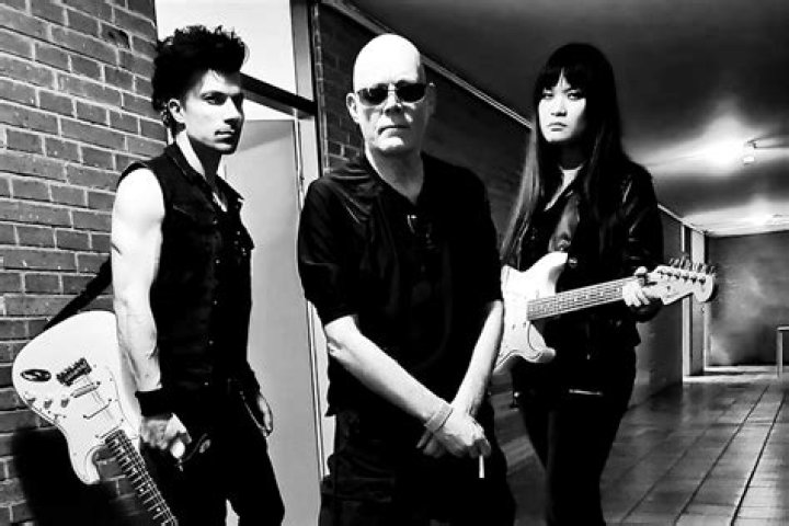 Andrew Eldritch Biography, Age, Height, Wife, Net Worth, Family