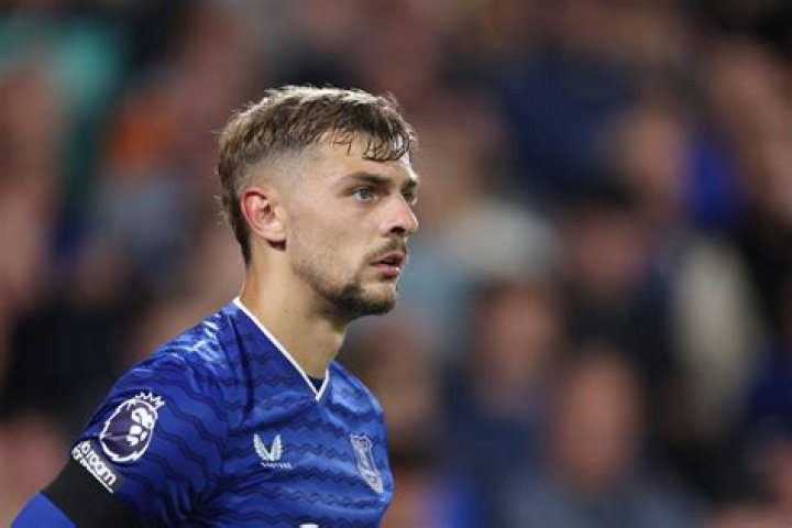 Anna Hall Biography, Age, Height, Net Worth, Family