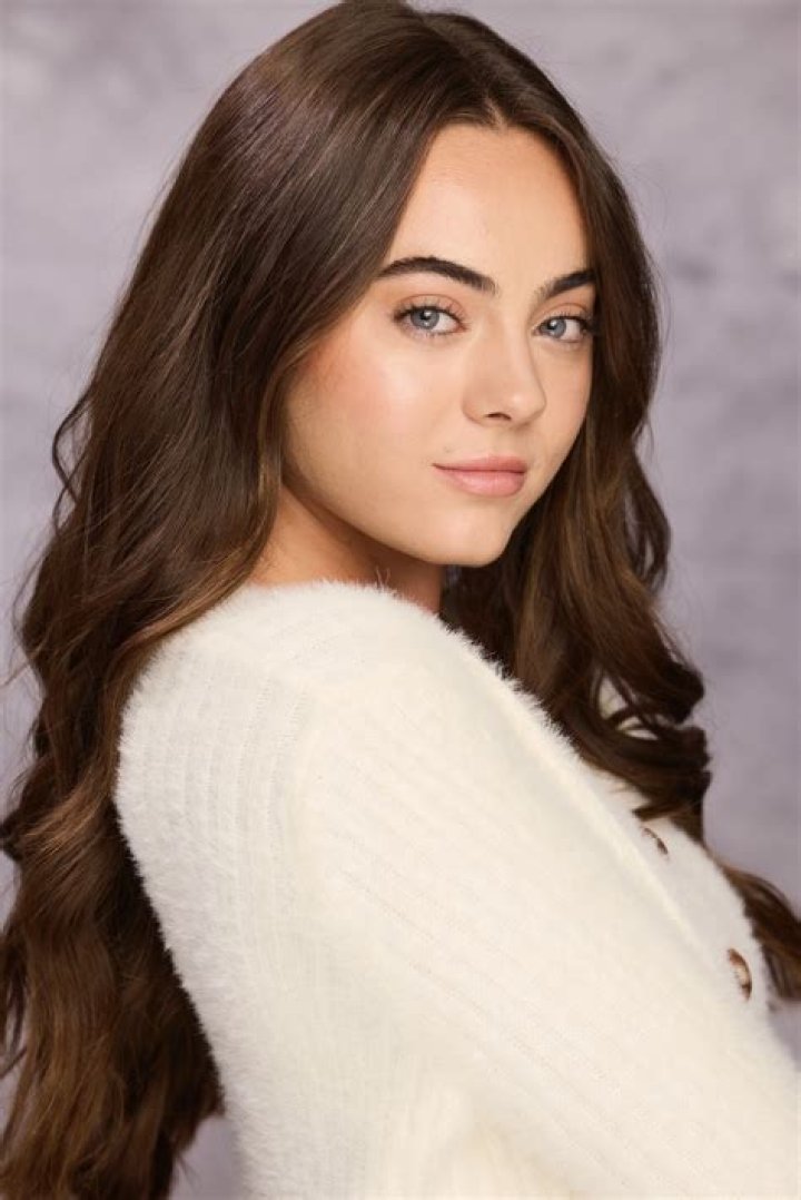Ava Allan Biography, Age, Height, Husband, Net Worth, Family