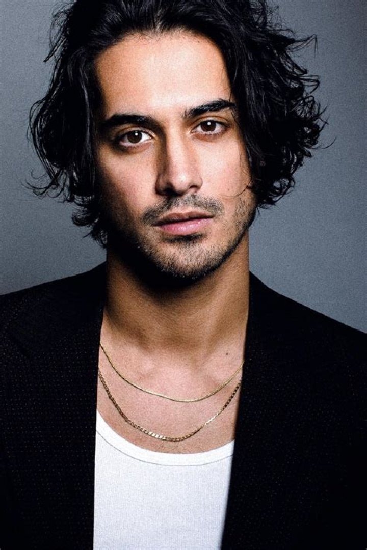 Avan Jogia Biography, Age, Height, Wife, Net Worth, Family