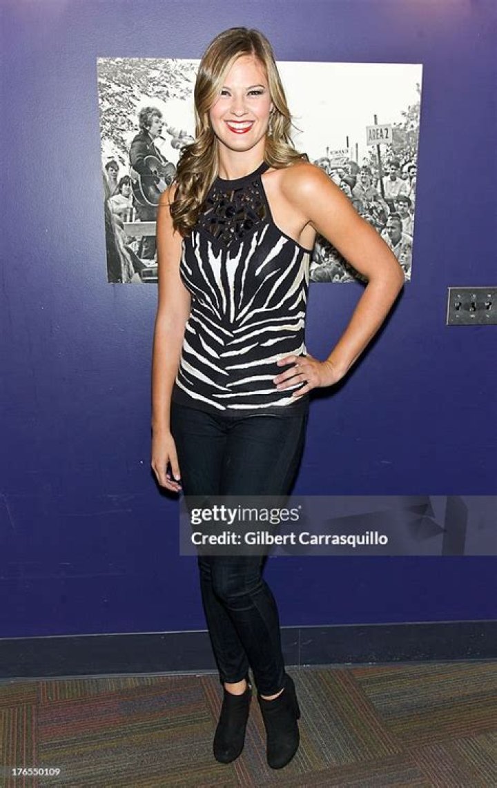 Ayla Brown Biography, Age, Height, Husband, Net Worth, Family