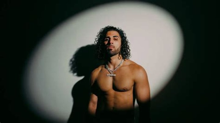 B Young Biography, Age, Height, Wife, Net Worth, Family