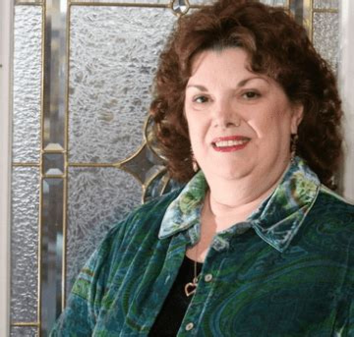 Barbara Dever Biography, Age, Height, Husband, Net Worth, Family