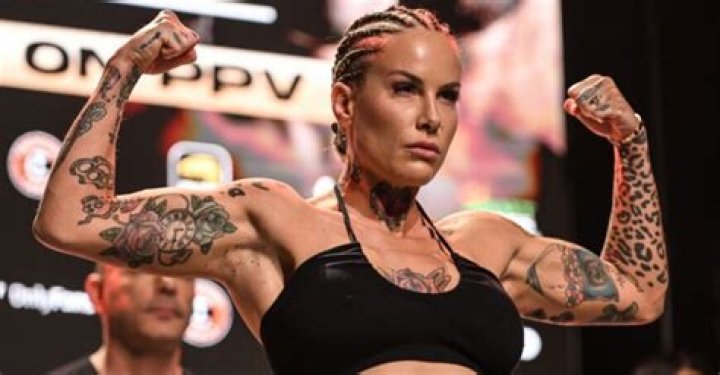 Bec Rawlings Biography, Age, Height, Husband, Net Worth, Family