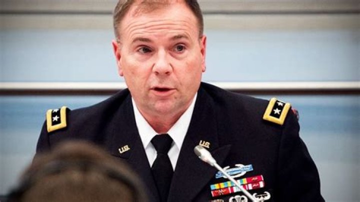 Ben Hodges Biography, Age, Height, Wife, Net Worth, Family