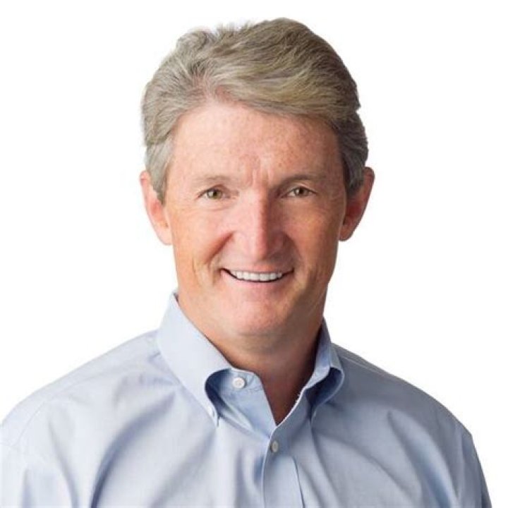 Bob Davis Biography, Age, Height, Wife, Net Worth, Family