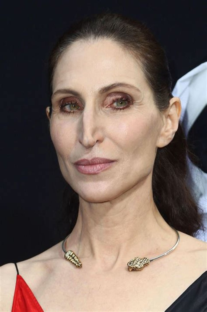 Bonnie Aarons Biography, Age, Height, Husband, Net Worth, Family