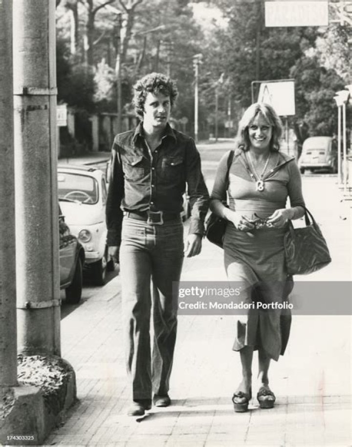 Carlo De Mejo Biography, Age, Height, Wife, Net Worth, Family