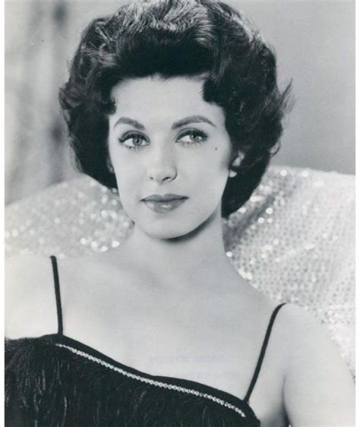 Carmen Phillips Biography, Age, Height, Husband, Net Worth, Family