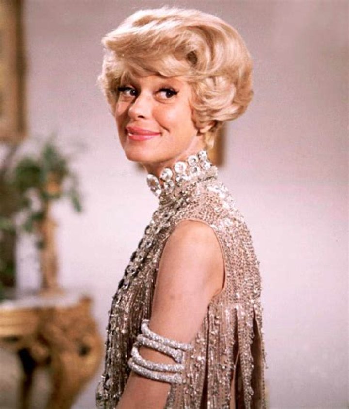 Carol Channing Biography, Age, Height, Husband, Net Worth, Family