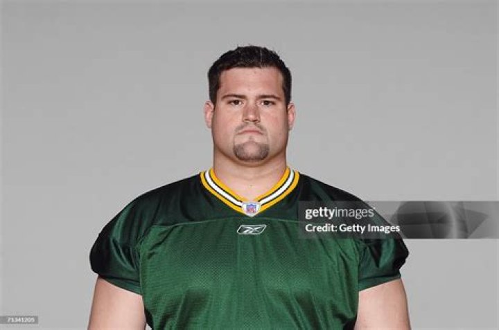 Chad Clifton Biography, Age, Height, Wife, Net Worth, Family