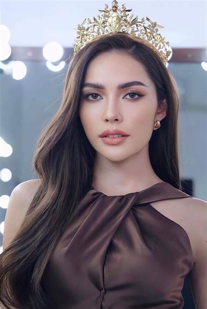 Charlotte Austin Biography, Age, Height, Husband, Net Worth, Family