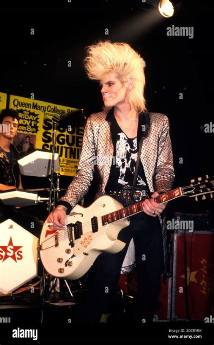 Chris Kavanagh Biography, Age, Height, Wife, Net Worth, Family