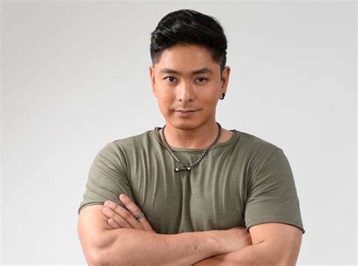 Coco Martin Biography, Age, Height, Wife, Net Worth, Family