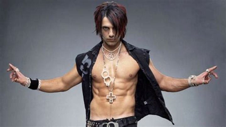 Criss Angel Biography, Age, Height, Wife, Net Worth, Family