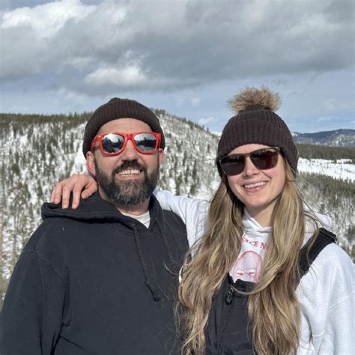 D. J. Thompson Biography, Age, Height, Wife, Net Worth, Family