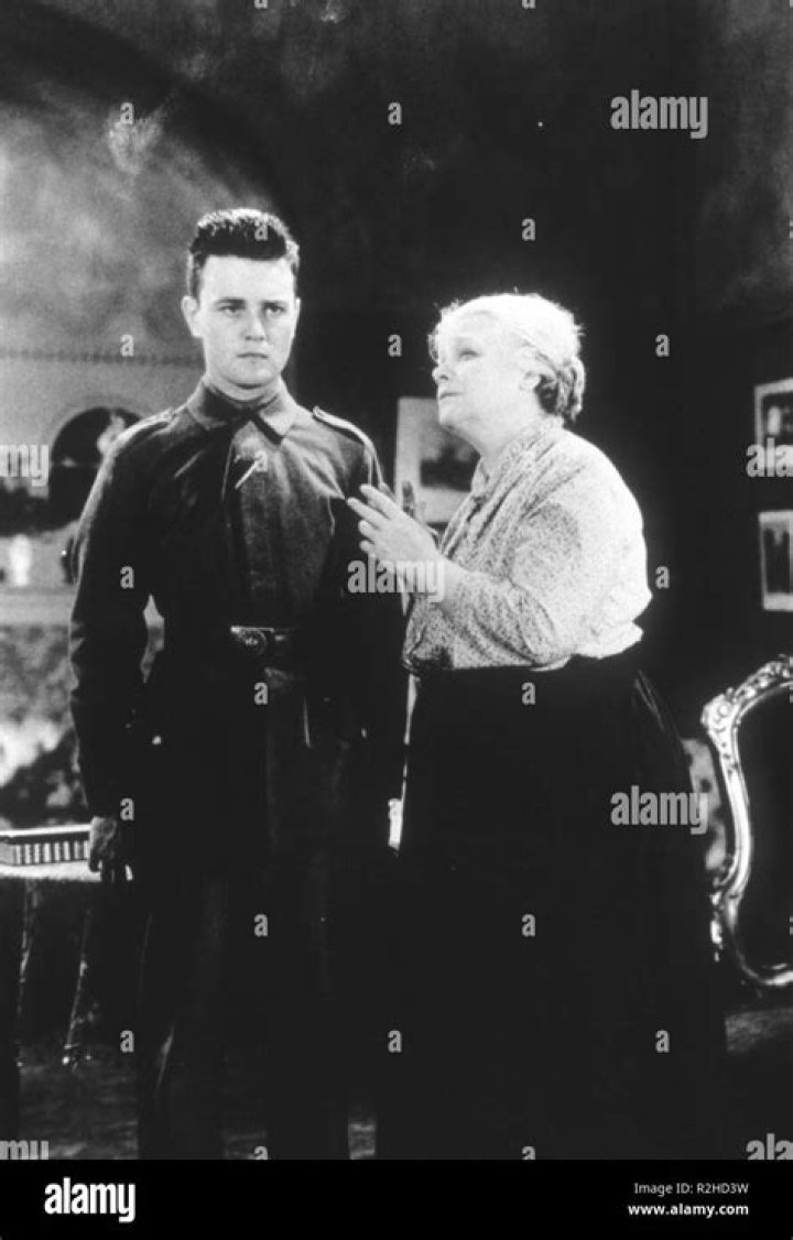 Daisy Belmore Biography, Age, Height, Husband, Net Worth, Family