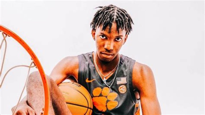 Dallas Thomas Biography, Age, Height, Wife, Net Worth, Family