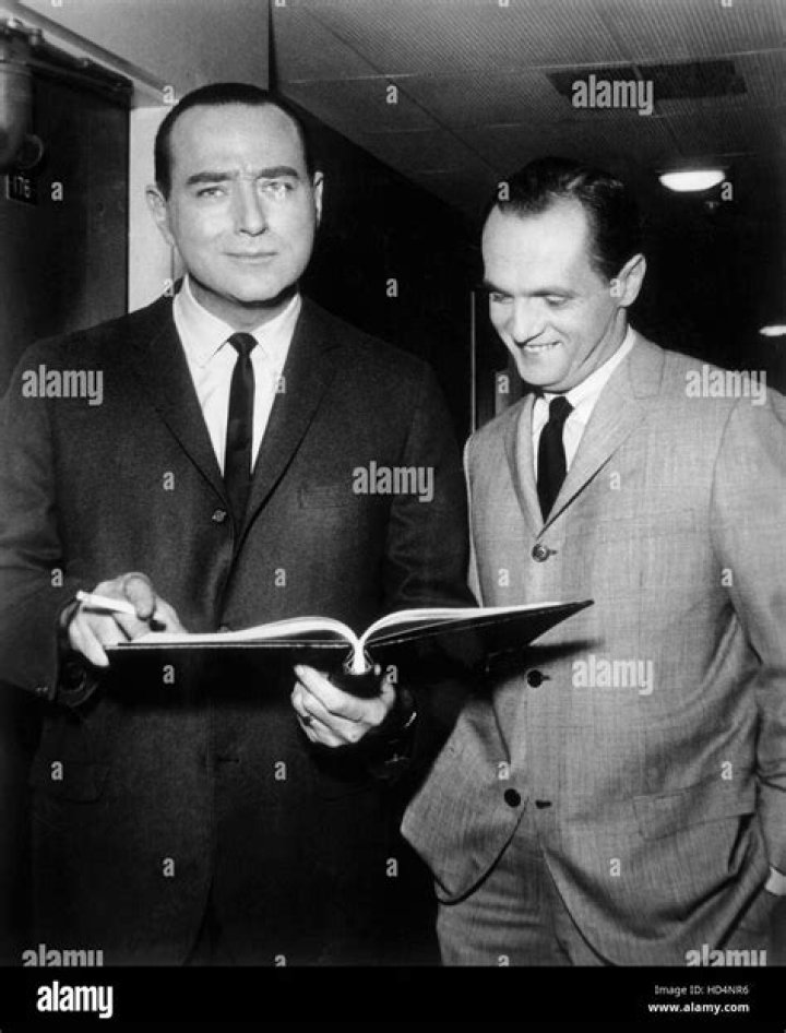 Dan Sorkin Biography, Age, Height, Wife, Net Worth, Family