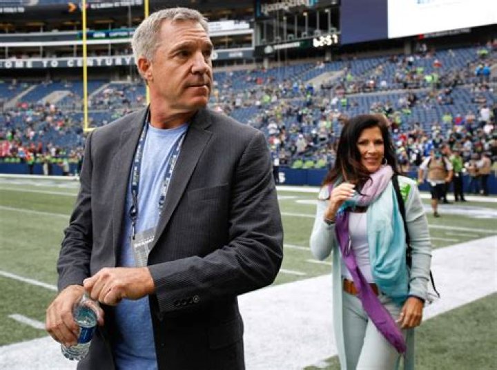 Dave Krieg Biography, Age, Height, Wife, Net Worth, Family