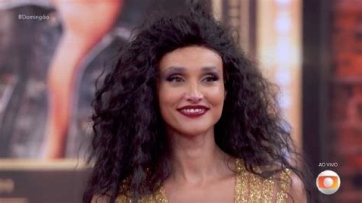 Débora Nascimento Biography, Age, Height, Husband, Net Worth, Family