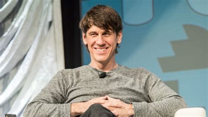 Dennis Crowley Biography, Age, Height, Wife, Net Worth, Family