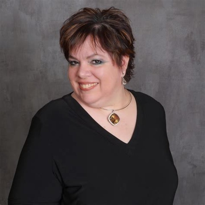 Diane Marie Taylor Biography, Age, Height, Husband, Net Worth, Family