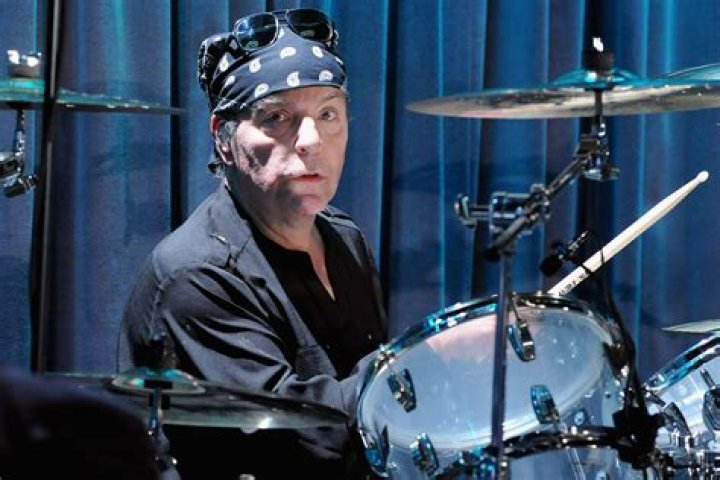 Dino Danelli Biography, Age, Height, Wife, Net Worth and Family