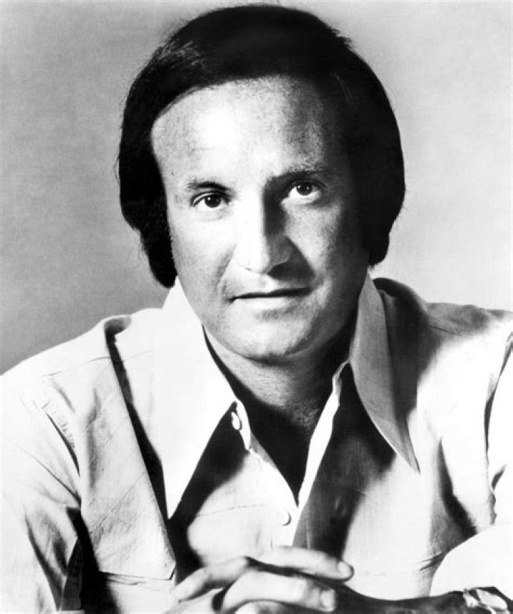 Don Kirshner Biography, Age, Height, Wife, Net Worth, Family