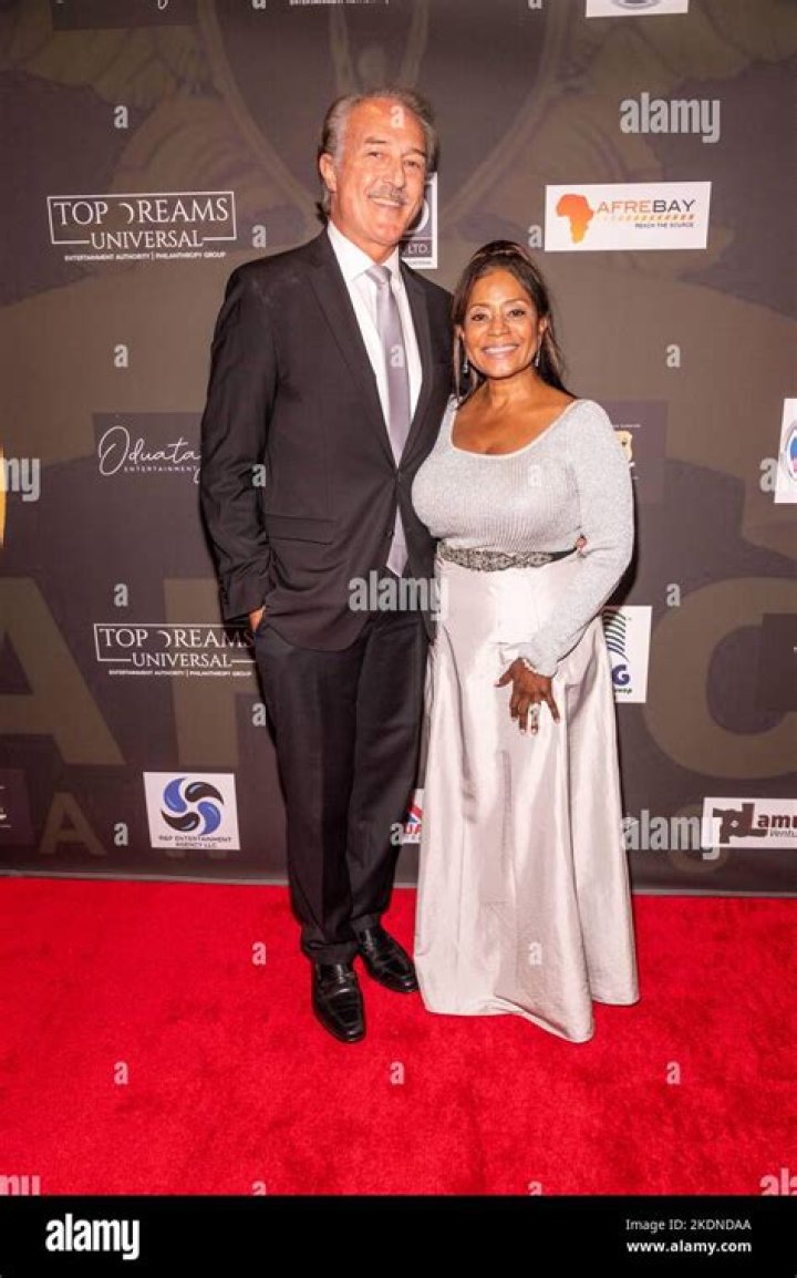 Donzaleigh Abernathy Biography, Age, Height, Husband, Net Worth, Family