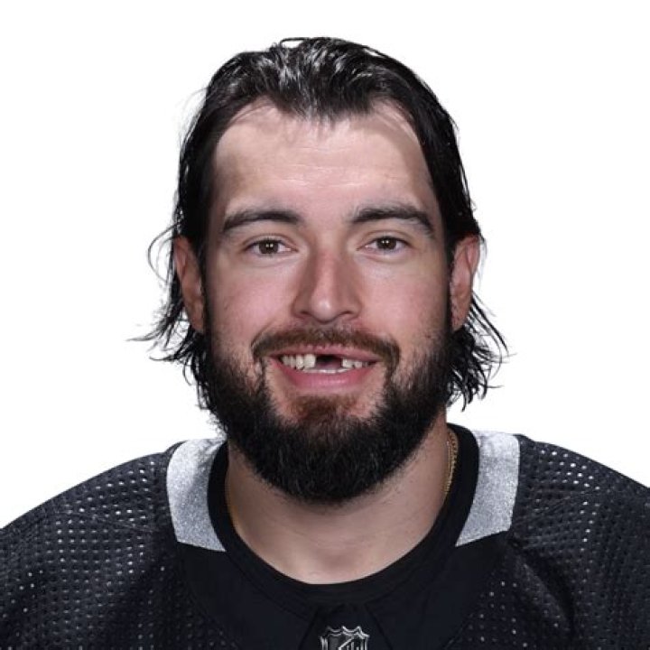 Drew Doughty Biography, Age, Height, Wife, Net Worth, Family