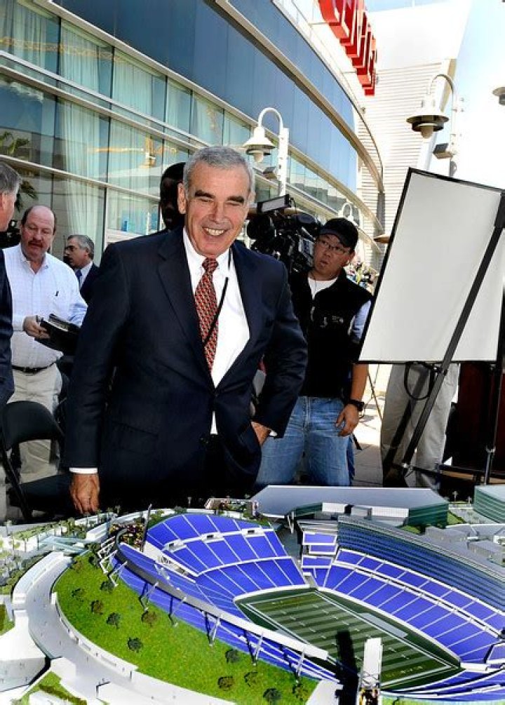 Ed Roski Jr. Biography, Age, Height, Wife, Net Worth and Family