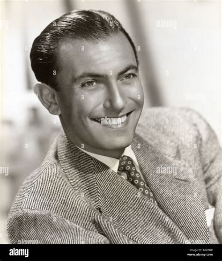 Eddy Duchin Biography, Age, Height, Wife, Net Worth, Family