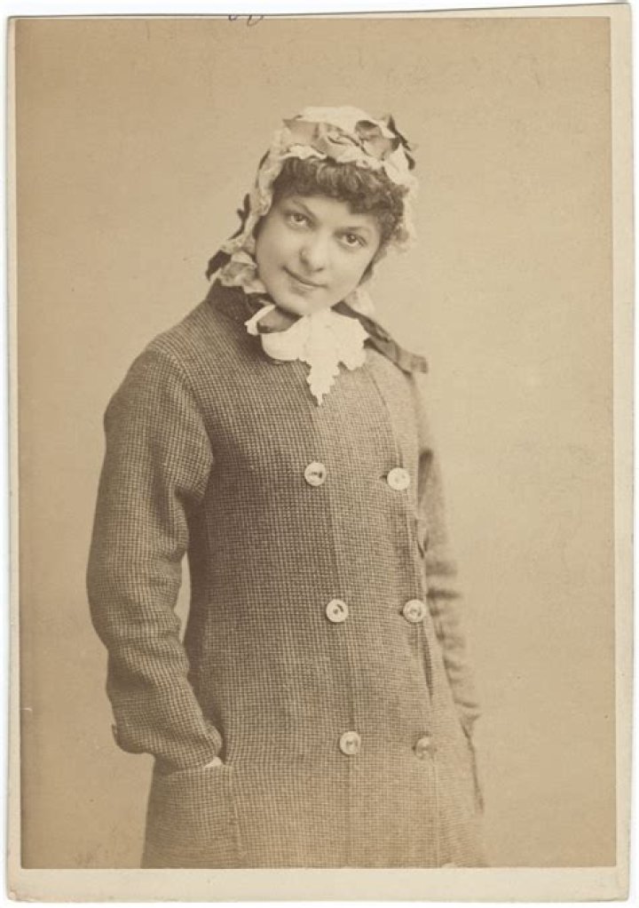 Effie Ellsler Biography, Age, Height, Husband, Net Worth, Family