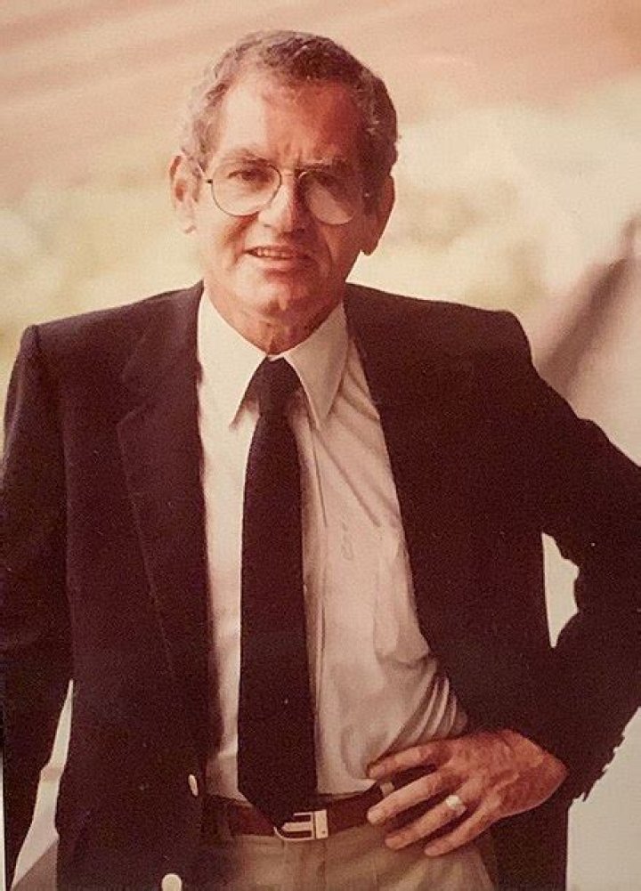 Eli Timoner Biography, Age, Height, Wife, Net Worth and Family