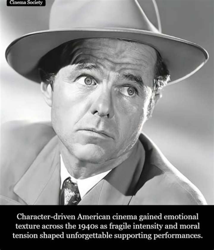 Elisha Cook Jr. biografía, edad, altura, esposo, net worth, familia