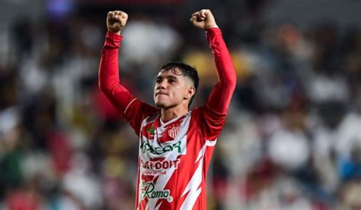 Emilio Lara biografía, edad, altura, esposo, net worth, familia