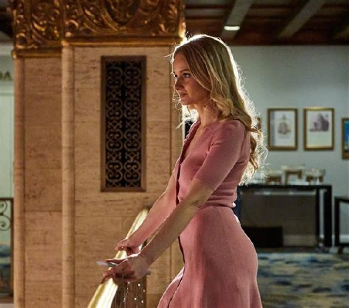 Emily Lyons Biography, Age, Height, Husband, Net Worth, Family