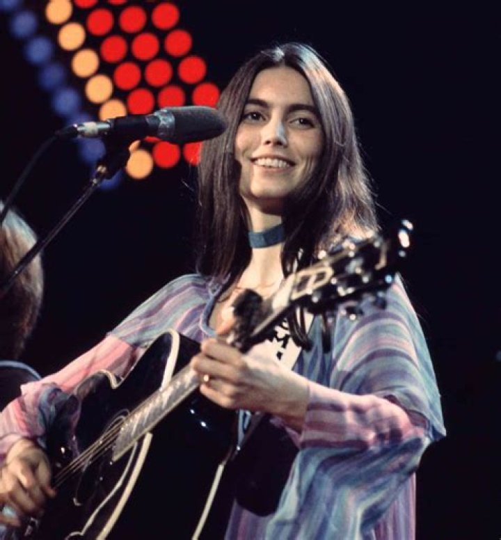 Emmylou Harris Biography, Age, Height, Husband, Net Worth, Family