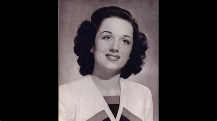 Florette Hillier Biography, Age, Height, Husband, Net Worth, Family