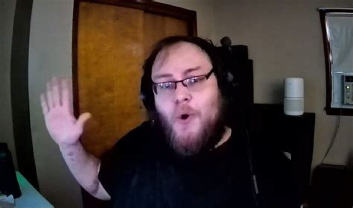 Gary Brolsma Biography, Age, Height, Wife, Net Worth, Family