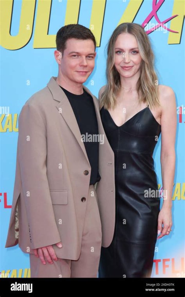 Georg Listing Biography, Age, Height, Wife, Net Worth, Family