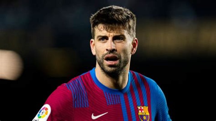 Gerard Piqué Biography, Age, Height, Wife, Net Worth, Family