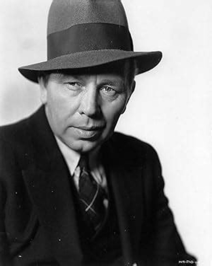 Harry Tenbrook Biography, Age, Height, Wife, Net Worth, Family