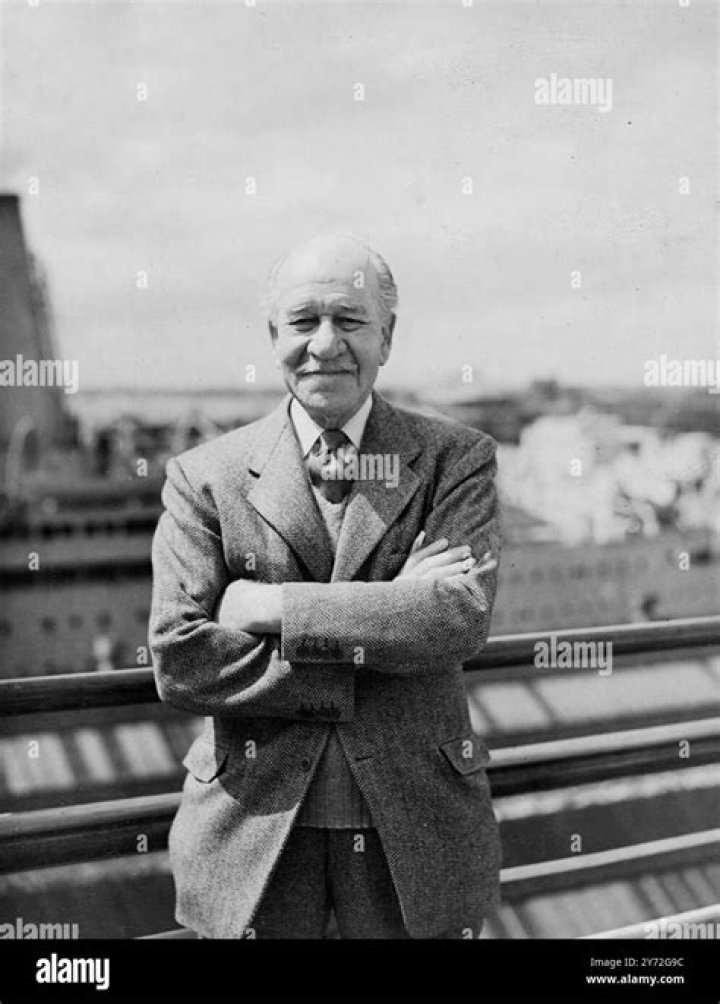 Henry Stephenson Biography, Age, Height, Wife, Net Worth, Family